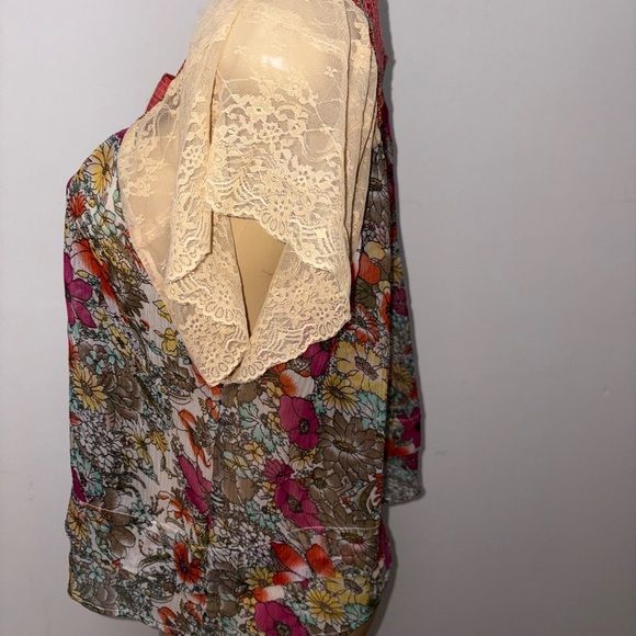 Free People Lace Sequins Boho Chic Sheer Short Sleeve Floral Blouse Size Small - Picture 3 of 5